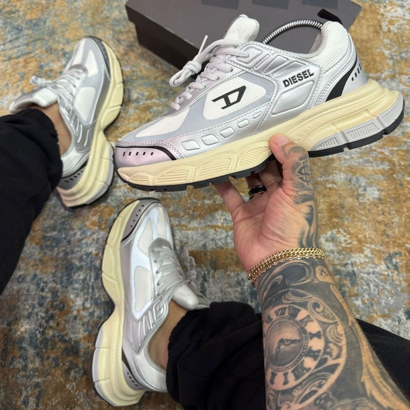 Gray helmet for bikers